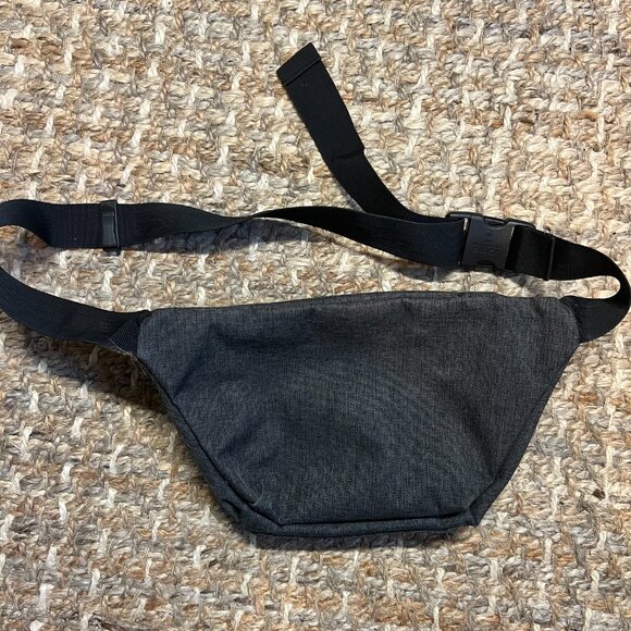 Herschel Supply Co. Gray Seventeen Travel Waist Pouch Belt Bag Fanny Pack - Picture 2 of 3